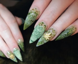 WeedNails: uñas con hojas de marihuana reales